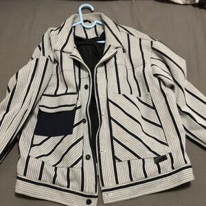 Men's basket white striped T-shirt